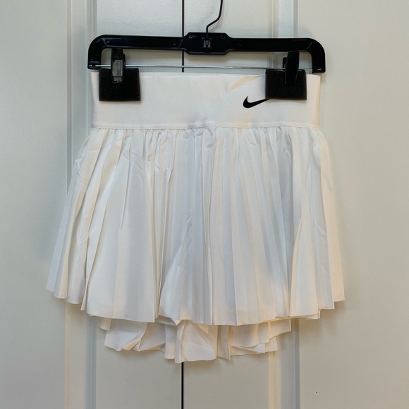 nwt nike tennis court victory skirt